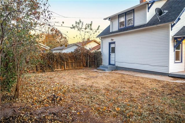 602 N Franklin Avenue, Marshall, MO 65340