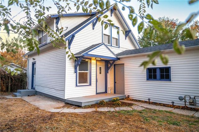 602 N Franklin Avenue, Marshall, MO 65340