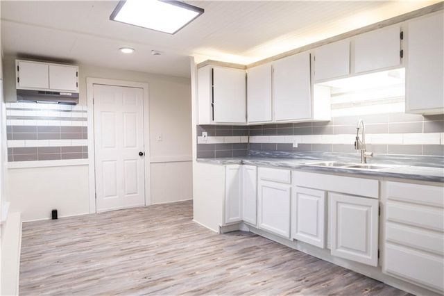 602 N Franklin Avenue, Marshall, MO 65340