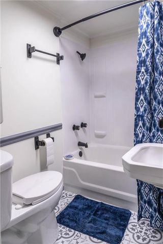 602 N Franklin Avenue, Marshall, MO 65340