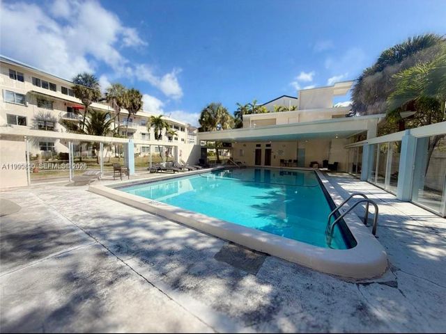 1967 S Ocean Blvd 205, Lauderdale By The Sea, FL 33062