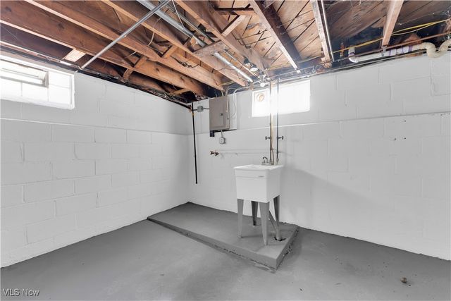 20570 Morris Avenue, Euclid, OH 44123