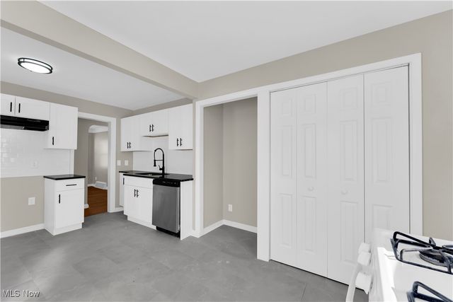 20570 Morris Avenue, Euclid, OH 44123