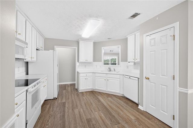 531 Carriage Drive, Bethlehem, GA 30620