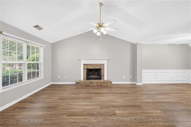 531 Carriage Drive, Bethlehem, GA 30620