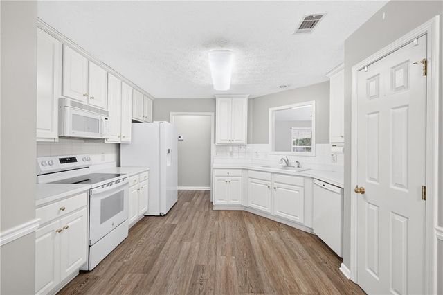 531 Carriage Drive, Bethlehem, GA 30620
