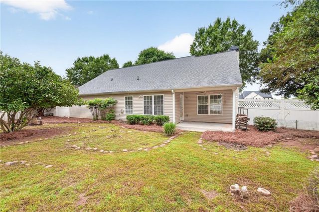 531 Carriage Drive, Bethlehem, GA 30620