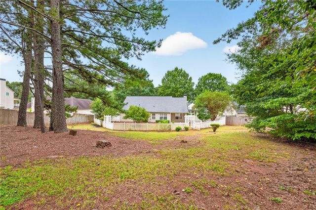 531 Carriage Drive, Bethlehem, GA 30620