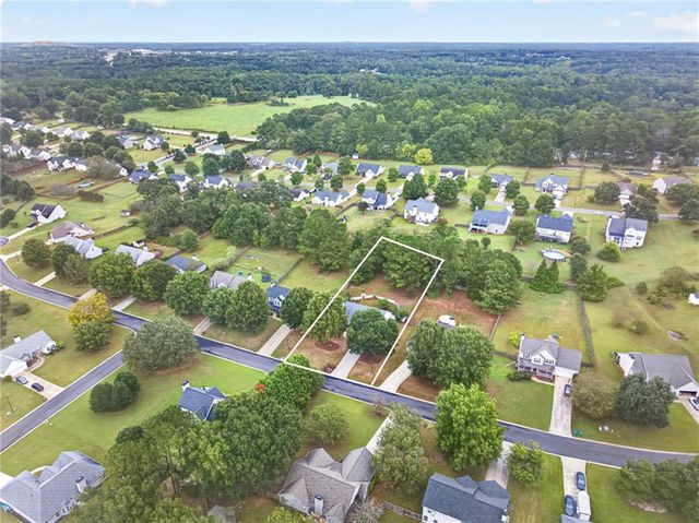 531 Carriage Drive, Bethlehem, GA 30620