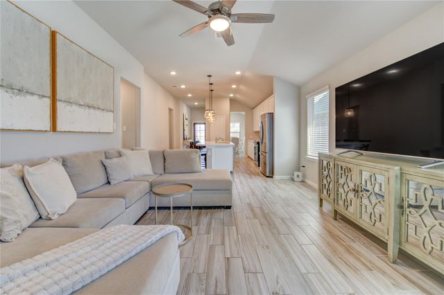 5011 Yellow Rays Trail, Katy, TX 77493