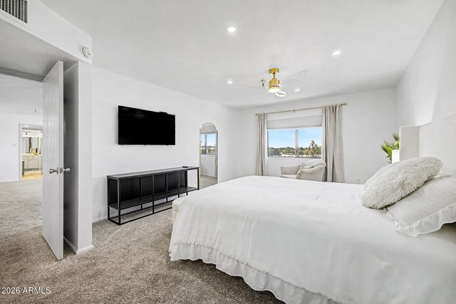 425 S PARKCREST Drive 334, Mesa, AZ 85206
