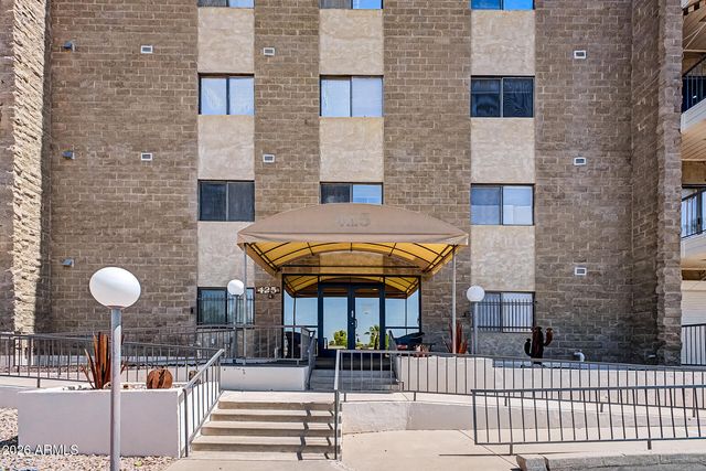 425 S PARKCREST Drive 334, Mesa, AZ 85206