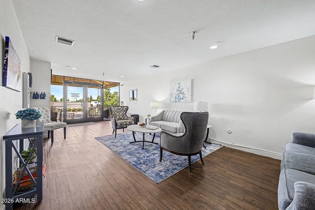 425 S PARKCREST Drive 334, Mesa, AZ 85206