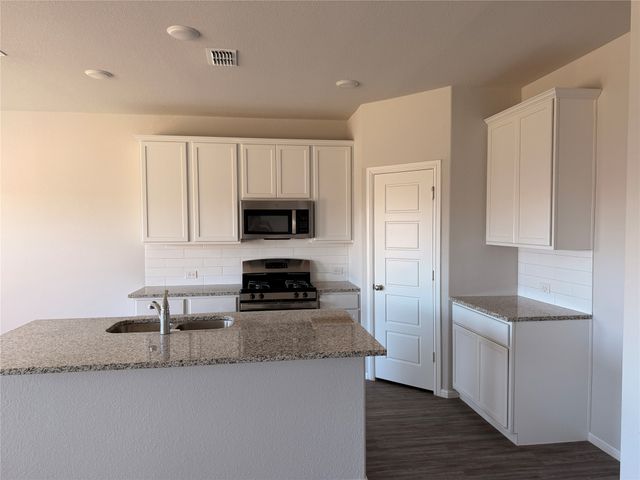 1920 Blackbrush Drive, Royse City, TX 75189