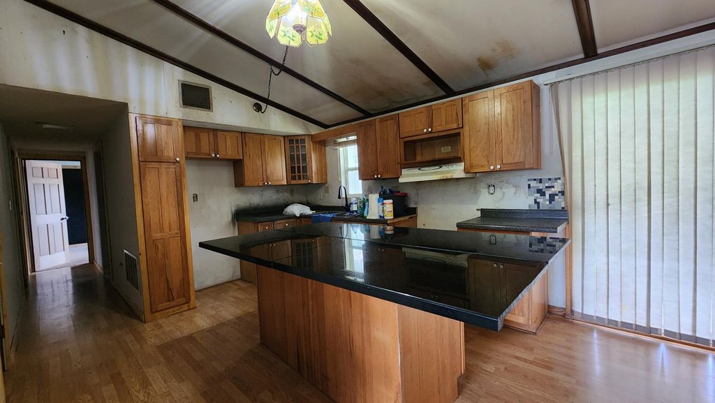 115 Village Avenue, Cannon Falls, MN 55009 — photo 4