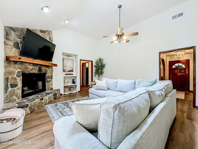 7433 PIERCE Road, Glen St. Mary, FL 32040