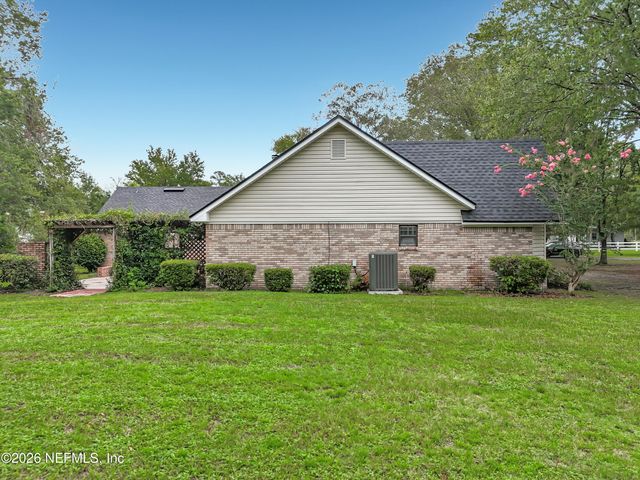 7433 PIERCE Road, Glen St. Mary, FL 32040