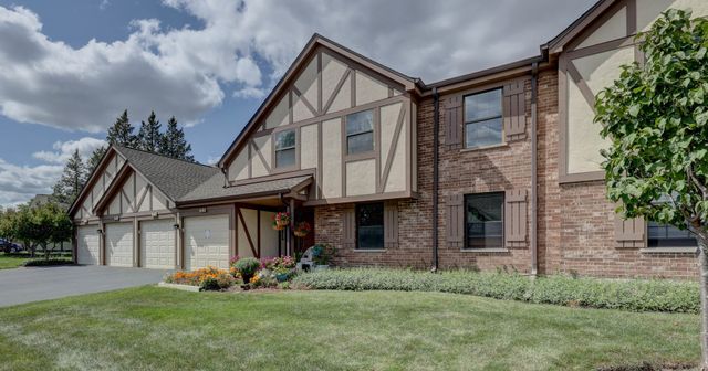 639 Elizabeth Drive B, Wood Dale, IL 60191