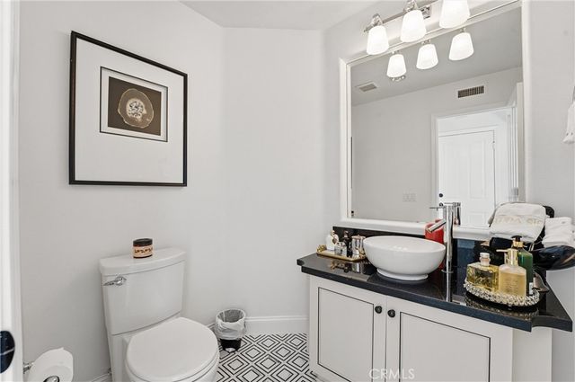 7 Lyon, Newport Coast, CA 92657