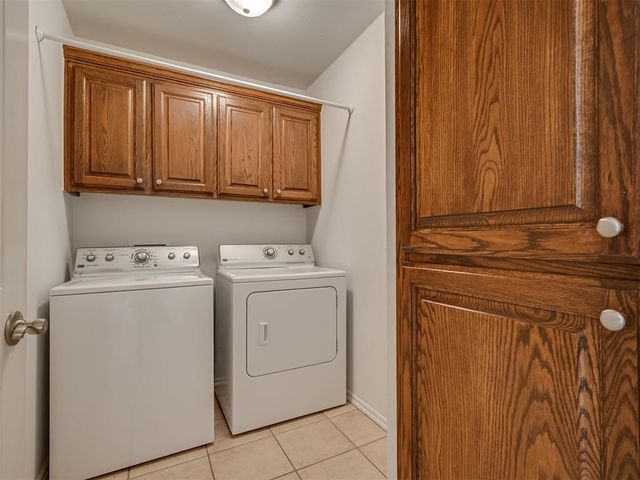 1425 Camber Street, Yukon, OK 73099