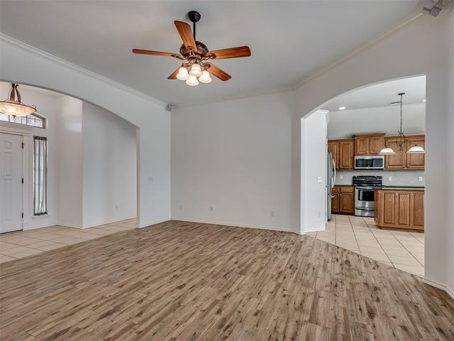 1425 Camber Street, Yukon, OK 73099