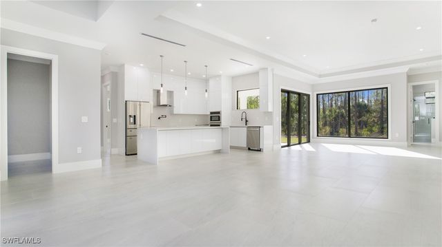 3518 2nd AVE SE, Naples, FL 34117