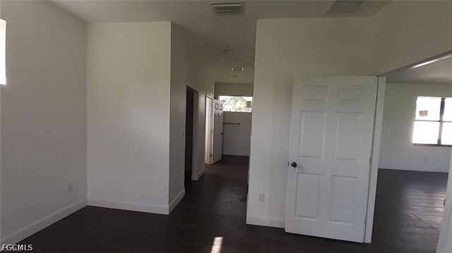 1201 NE 18th PL, Cape Coral, FL 33909