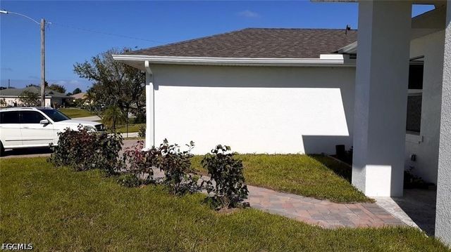 1201 NE 18th PL, Cape Coral, FL 33909