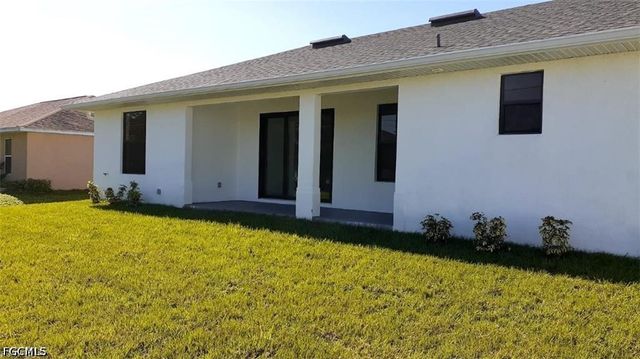 1201 NE 18th PL, Cape Coral, FL 33909