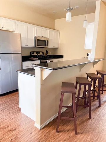 2116 10th Street, Lubbock, TX 79401