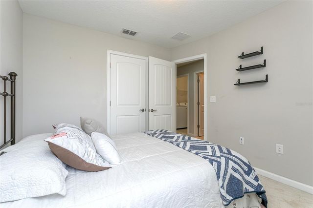 5038 SUNNYSIDE LANE, Bradenton, FL 34211