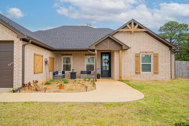 19316 Cedarpark Place, Lindale, TX 75771