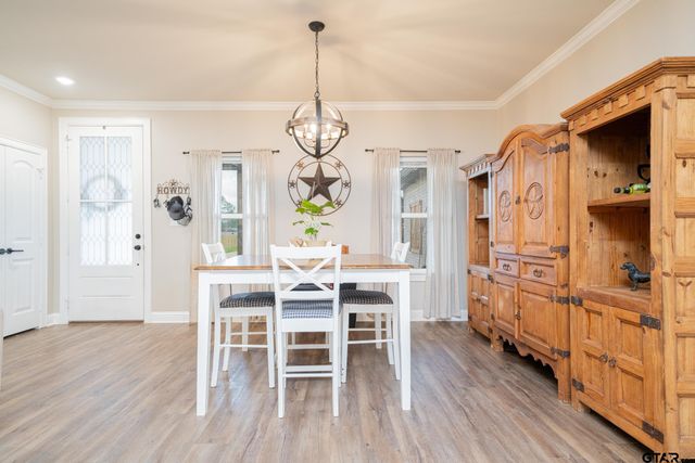 19316 Cedarpark Place, Lindale, TX 75771