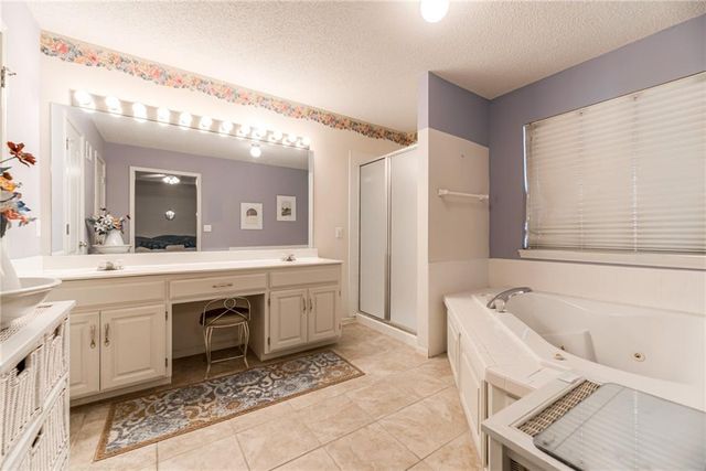 519 E 123rd Terrace, Kansas City, MO 64145