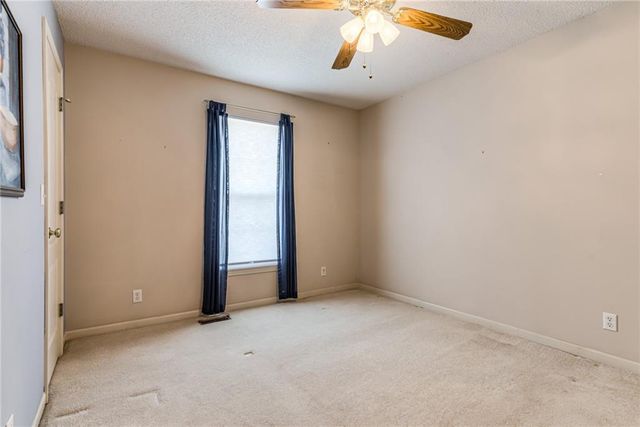 519 E 123rd Terrace, Kansas City, MO 64145