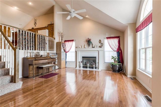 519 E 123rd Terrace, Kansas City, MO 64145