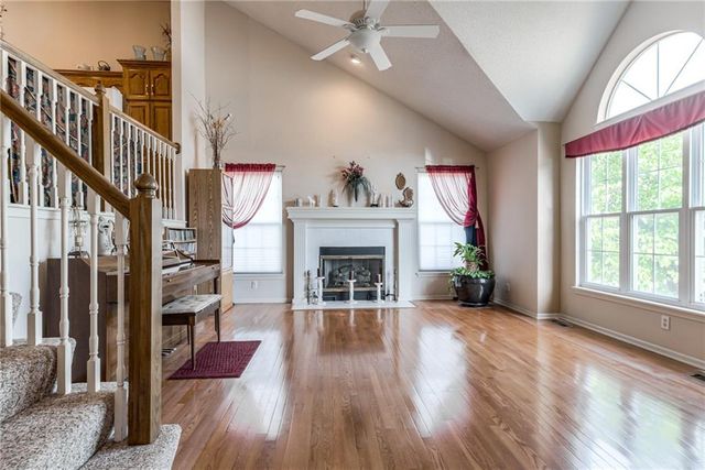 519 E 123rd Terrace, Kansas City, MO 64145