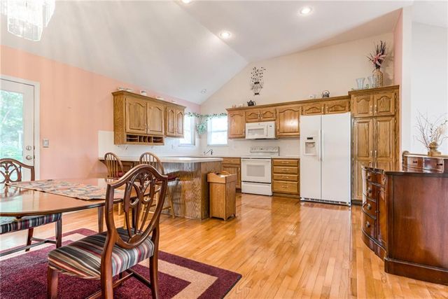 519 E 123rd Terrace, Kansas City, MO 64145