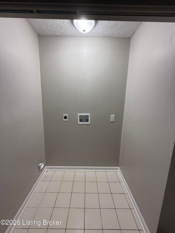 2338 W Madison St, Louisville, KY 40211