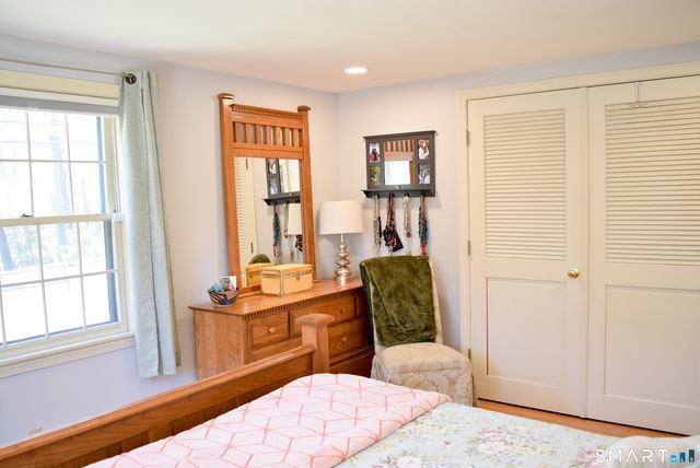 68 Old Wheeler Lane, Avon, CT 06001