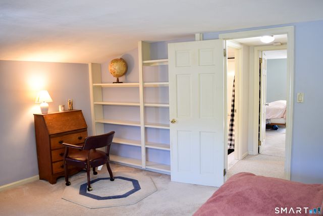 68 Old Wheeler Lane, Avon, CT 06001