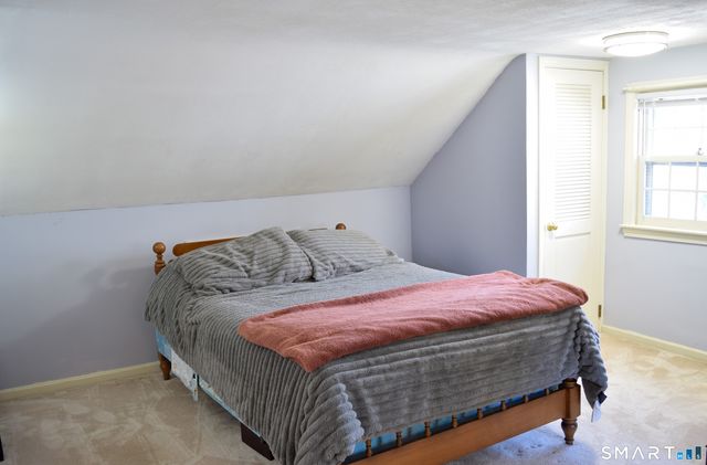 68 Old Wheeler Lane, Avon, CT 06001