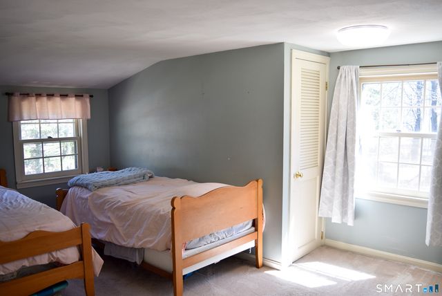 68 Old Wheeler Lane, Avon, CT 06001