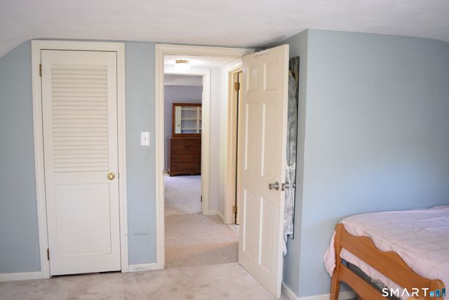 68 Old Wheeler Lane, Avon, CT 06001