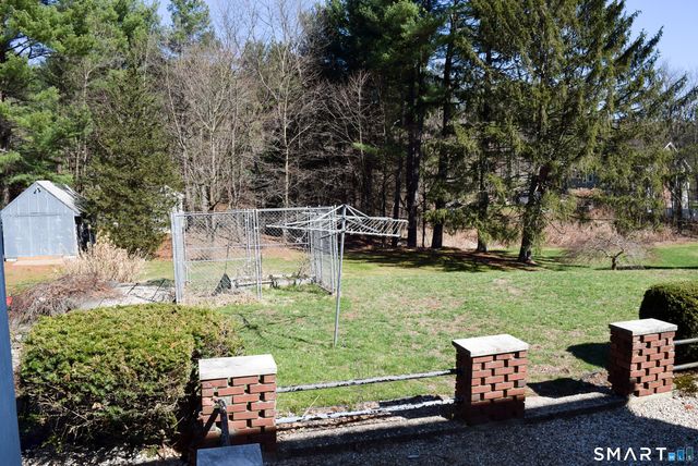 68 Old Wheeler Lane, Avon, CT 06001