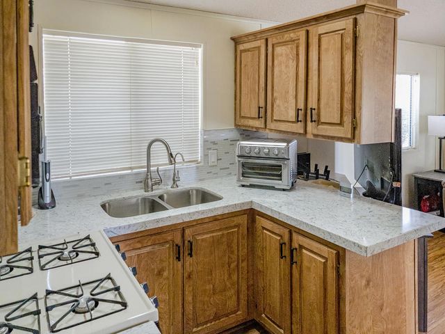 70200 Dillon Road 160, Desert Hot Springs, CA 92241