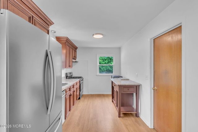 31 Cherry Lane, Howell, NJ 07731