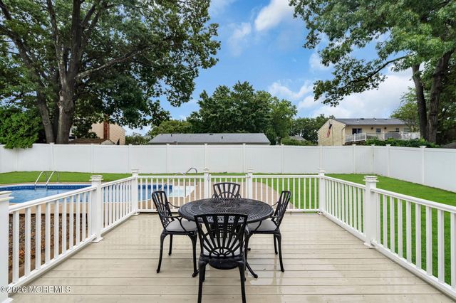 31 Cherry Lane, Howell, NJ 07731
