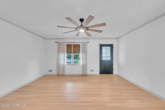 31 Cherry Lane, Howell, NJ 07731