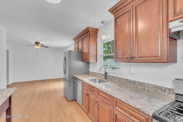 31 Cherry Lane, Howell, NJ 07731